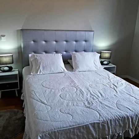 Apartment With Pool In Mindelo Esterno foto