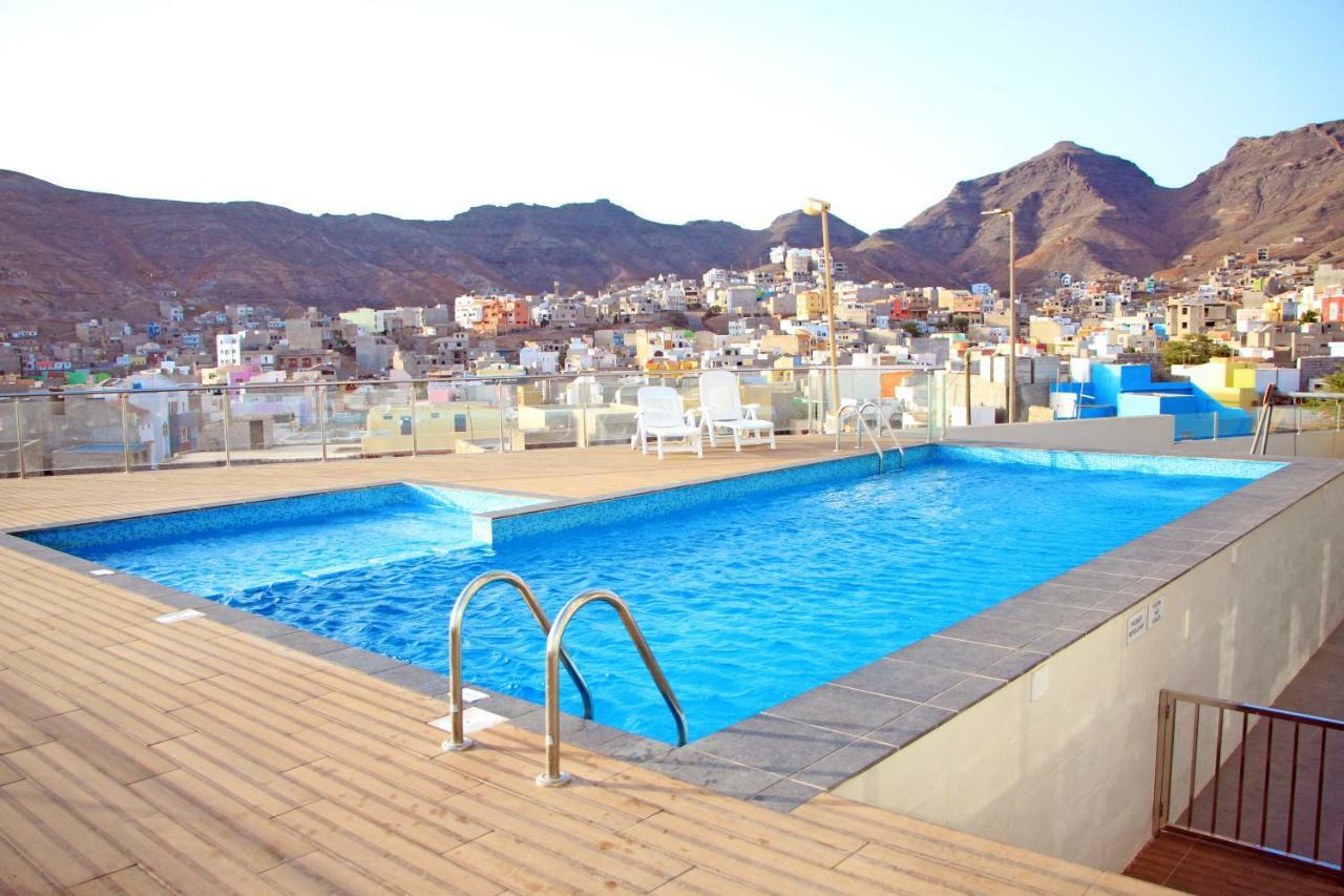 Apartment With Pool In Mindelo Esterno foto