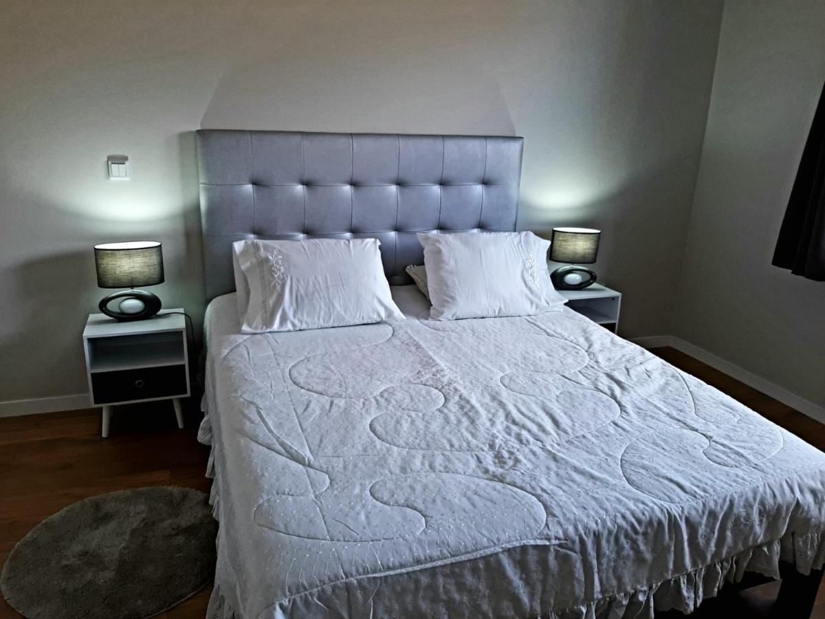 Apartment With Pool In Mindelo Esterno foto